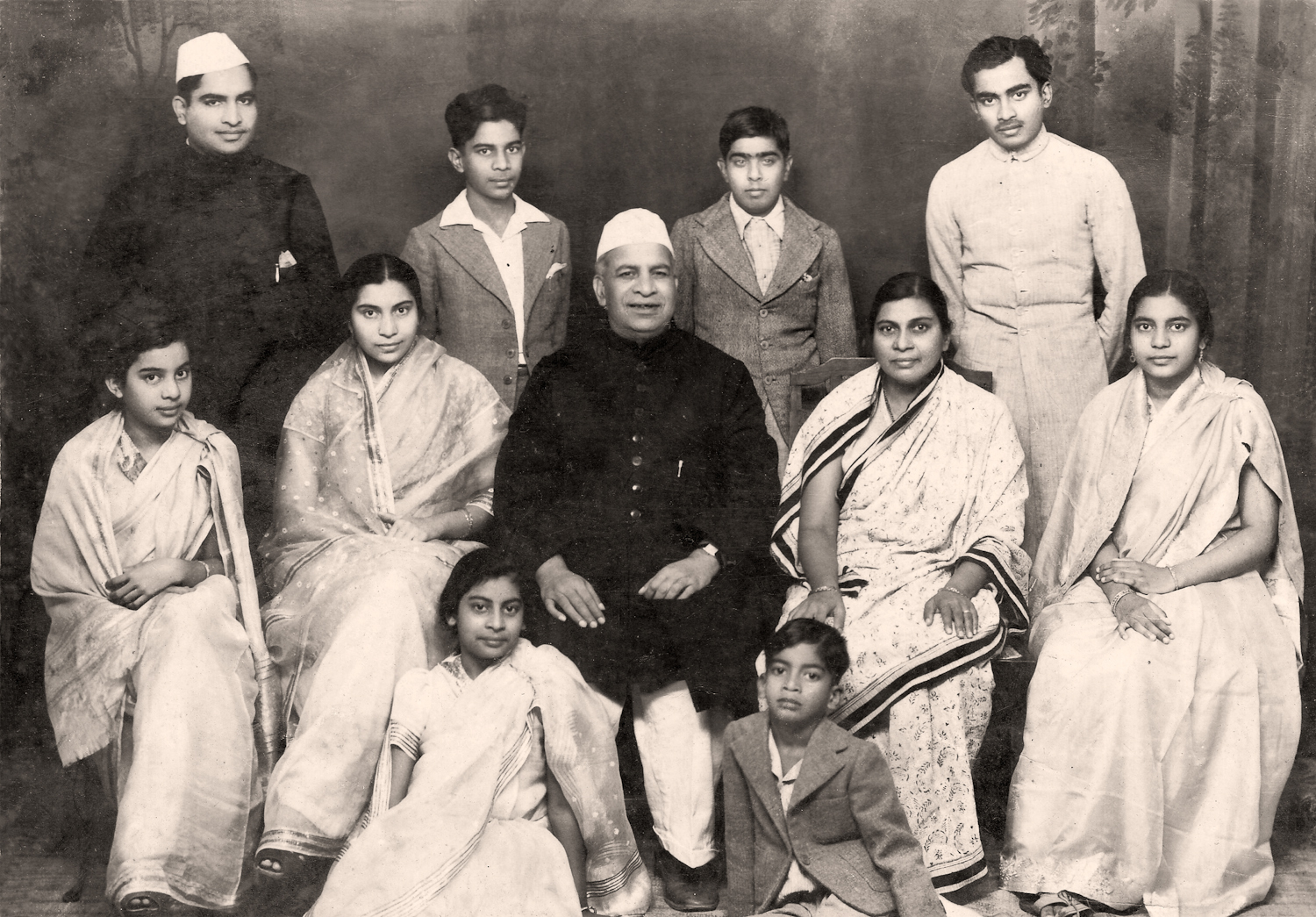 shri-mataji-nirmala-devi-and-family